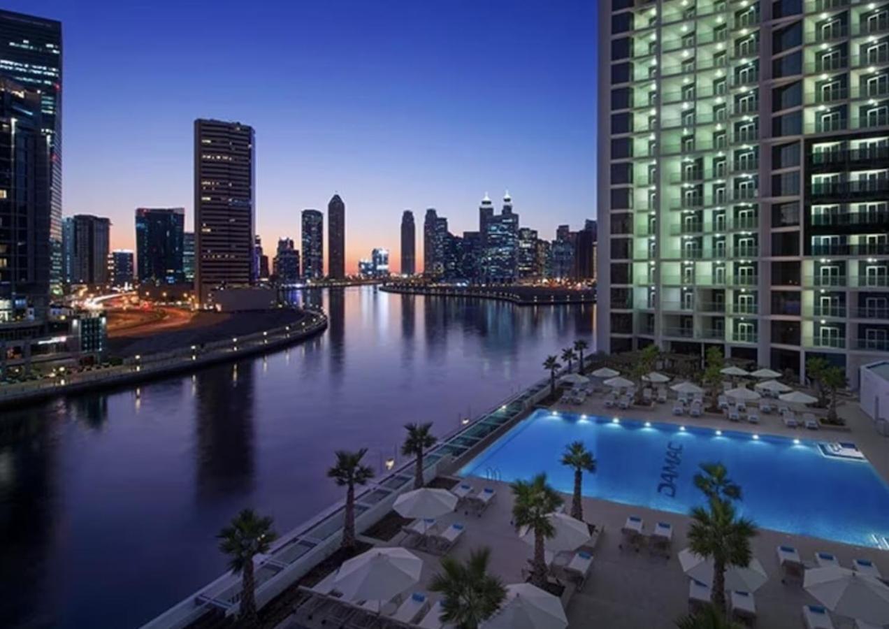 Luxury Hotel Apartment With A Canal View Dubái Exterior foto