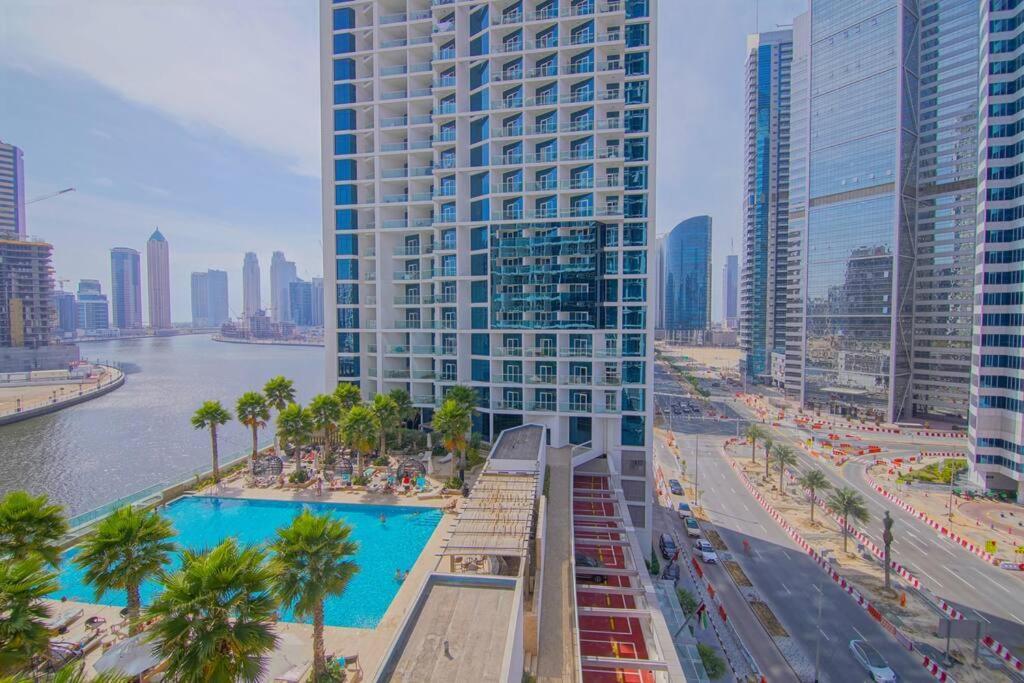 Luxury Hotel Apartment With A Canal View Dubái Exterior foto